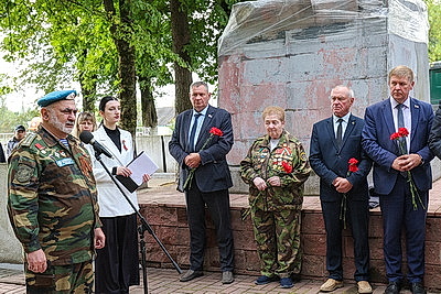 Останки 147 бойцов Красной армии перезахоронили в Витебском районе