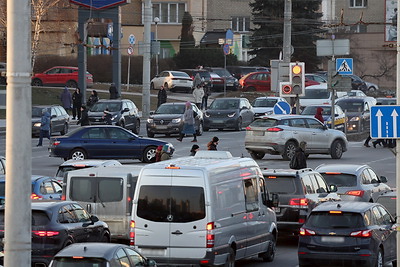 Закрытие путепровода в Минске вызвало затруднения в городском трафике