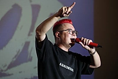 На фестивале \"Анимаевка-2025\" прошла встреча с блогером Владом Кобяковым