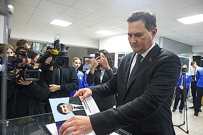 Новая традиция и стимул для молодежи. Бокий и Домрачева внесены в Книгу почета Минспорта