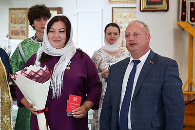 Многодетным женщинам Могилевского района вручили орден Матери в храме Святой Троицы