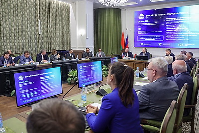 Уровень развития ИИ в Беларуси и России обсудили в НАН