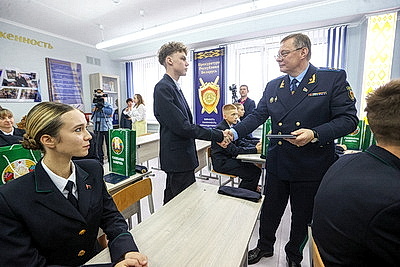 Класс \"Юный прокурор\" и выставку о геноциде белорусского народа открыли в школе №1 Барановичей