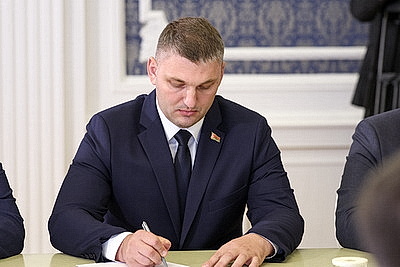 Руководство исполкомов, министерств и крупных предприятий. Лукашенко рассмотрел кадровые вопросы