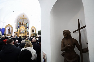 Рождественские службы проходят в католических храмах