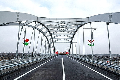 Лукашенко в Мозыре открыл обновленный мост через Припять