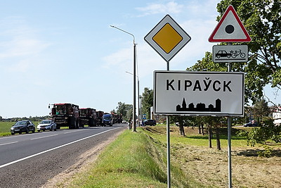 В Могилевской области началась переброска сельскохозяйственной техники