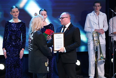 \"Любить кино по-белорусски\". В Минске состоялся театрализованный концерт ко Дню белорусского кино