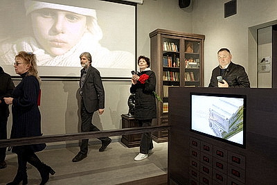 Капсулу с грунтом с территории словацкого комплекса \"Калиште\" передали для \"Хатыни\"