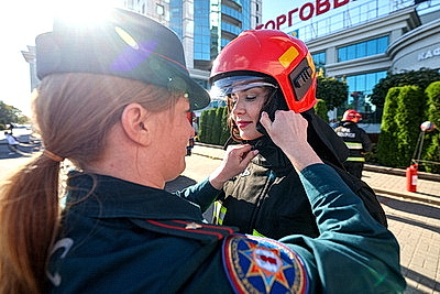 Столичные спасатели присоединились к акции \"Единый день безопасности\"