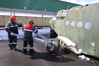 Крылья памяти. Новый мемориал в честь военных авиаторов обустраивают в Речице