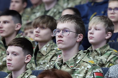 Здесь закаляется характер. Клуб \"Витязь\" в Витебске стал точкой притяжения для школьников, мечтающих о силовых вузах