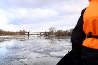 МЧС и ОСВОД провели в Бресте учение по спасению провалившихся под лед