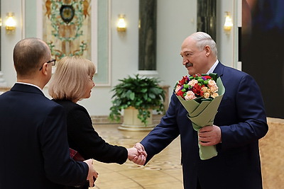 Лукашенко вручил первые Государственные знаки качества в истории суверенной Беларуси