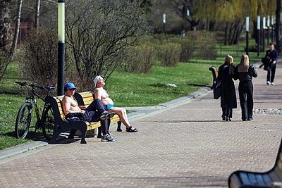 Весенний день в городах Беларуси