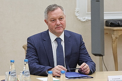 Кочанова встретилась с молодежными парламентскими делегациями стран СНГ