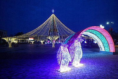 Праздничная атмосфера царит на улицах белорусских городов