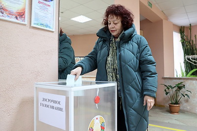Как проходит досрочное голосование в агрогородке Буйничи