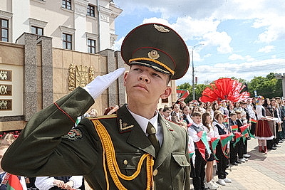 Крупко: когда видим наш флаг, слышим наш гимн, думаем о единстве народа и гордости за страну