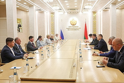 Встреча с делегацией Санкт-Петербурга прошла в Совете Республики