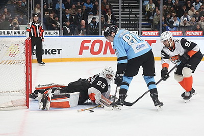 Минское \"Динамо\" крупно обыграло \"Амур\", Мороз оформил дубль