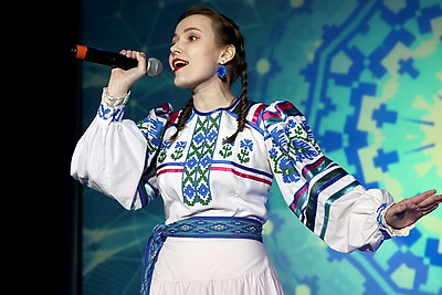 Около 500 иностранных студентов приняли участие в фестивале \"Навруз\" в БГУ