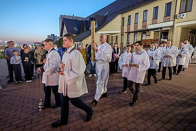 Католики отпраздновали Светлое Христово Воскресение - Пасху
