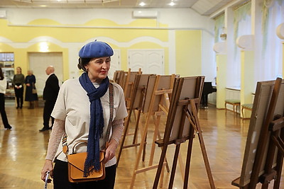 Прекрасный вокал и чарующие звуки оркестра: в Бресте проходит фестиваль \"Таленты Беларусі - будучыня краіны\"