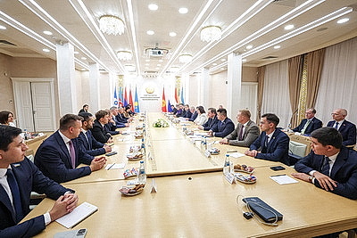 Кочанова встретилась с молодежными парламентскими делегациями стран СНГ