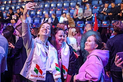 Форум патриотических сил проходит во Дворце спорта в Минске