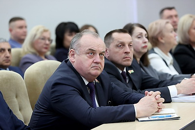 В Миноблисполкоме состоялось заседание делегатов ВНС от Минской области