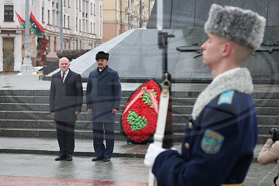 Верховный главнокомандующий Ливийской национальной армией возложил венок к монументу Победы в Минске