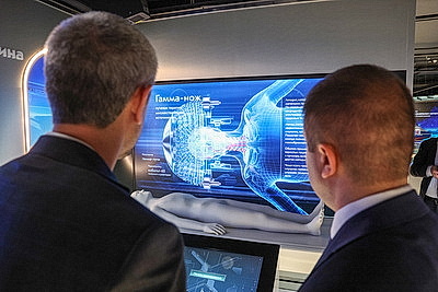 Биотехнологии, промышленность, экология. Премьер-министры стран ЕАЭС ознакомились с инновационными разработками в Москве