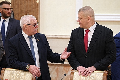 О смыслах Дня народного единства. Лукашенко проводит большую встречу с идеологическим активом и экспертами