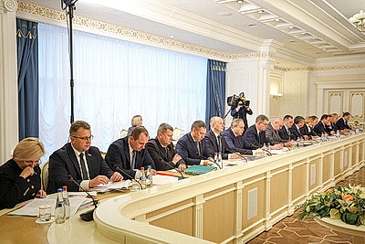 Лукашенко провел совещание о проектах прогнозных документов на 2026 год