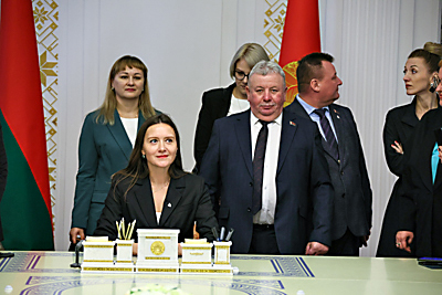 Они называют себя гвардией Президента Беларуси. Рассказываем о новых гостях Дворца Независимости