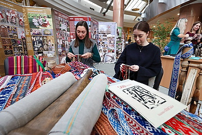 При поддержке МИД в Минске открылась инклюзивная выставка воспитанников центра коррекционного обучения