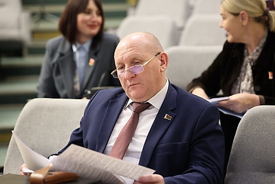 Развитие промышленности, повышение уровня жизни. Делегаты ВНС об ориентирах на будущую пятилетку