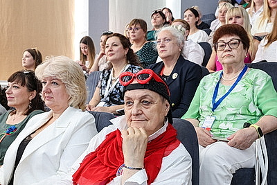 Обмен опытом среди безнес-леди. В Витебске стартовал белорусско-российский форум женских инициатив