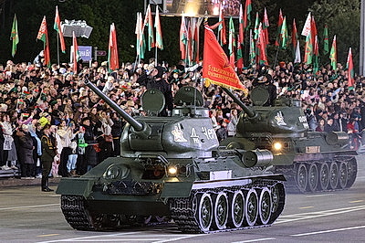 Военный парад по случаю 80-летия Победы прошел у стелы \"Минск - город-герой\"