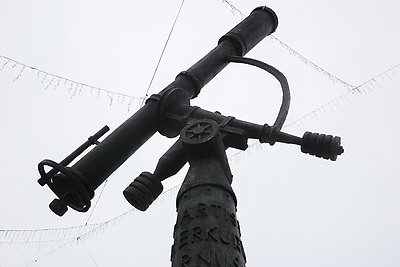 За стрелкой циферблата. Уличные часы - символ города