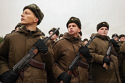 Начало освоения военной науки. Около 2,4 тыс. новобранцев приняли присягу в 72-м учебном центре