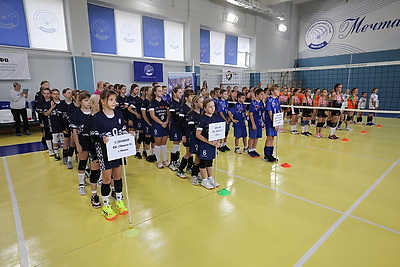 Дан старт новому сезону детско-юношеской волейбольной лиги \"Мяч над сеткой\"