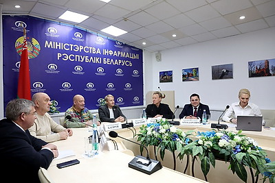 В Беларуси 24 апреля стартует прокат дебютного фильма Ивана Харатьяна \"Каруза\"