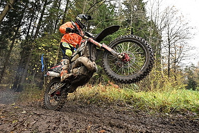 Заключительный этап чемпионата по эндуро Four Seasons завершился в Логойске