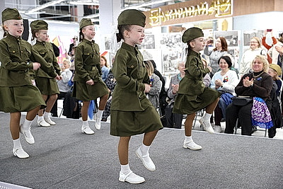 \"Женщина. Война. Победа\": совместная фотовыставка БЕЛТА и БСЖ открылась в Минске