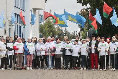 В Гомеле прошел марафон по скандинавской ходьбе
