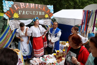 Блюда по старинным и оригинальным рецептам представляли хозяйки на гастрофесте в Брестском районе