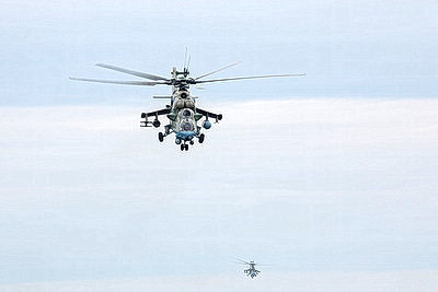 На учении \"Запад-2025\" военные самолеты посадили на автомобильную дорогу