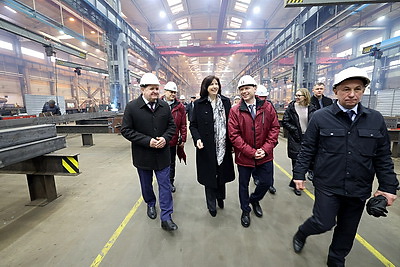 Кочанова ознакомилась с производством металлоконструкций в Новополоцке